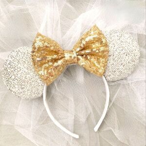 NWT Minnie Mouse Sequin Ears w/ Silver with Gold Sequin Bow